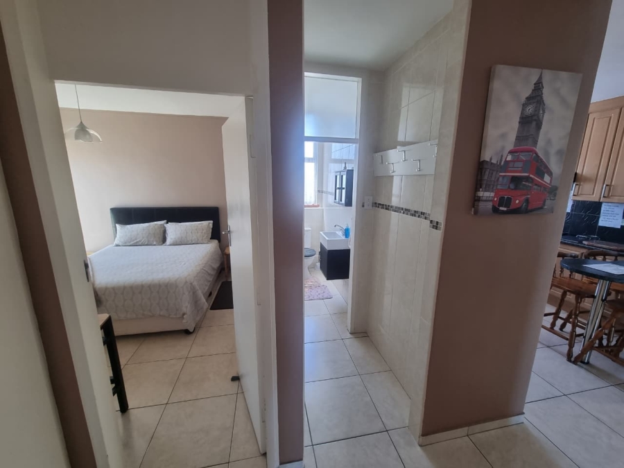 2 Bedroom Property for Sale in Milnerton Western Cape